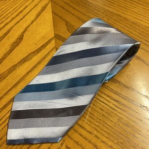 To The Max Silk Tie